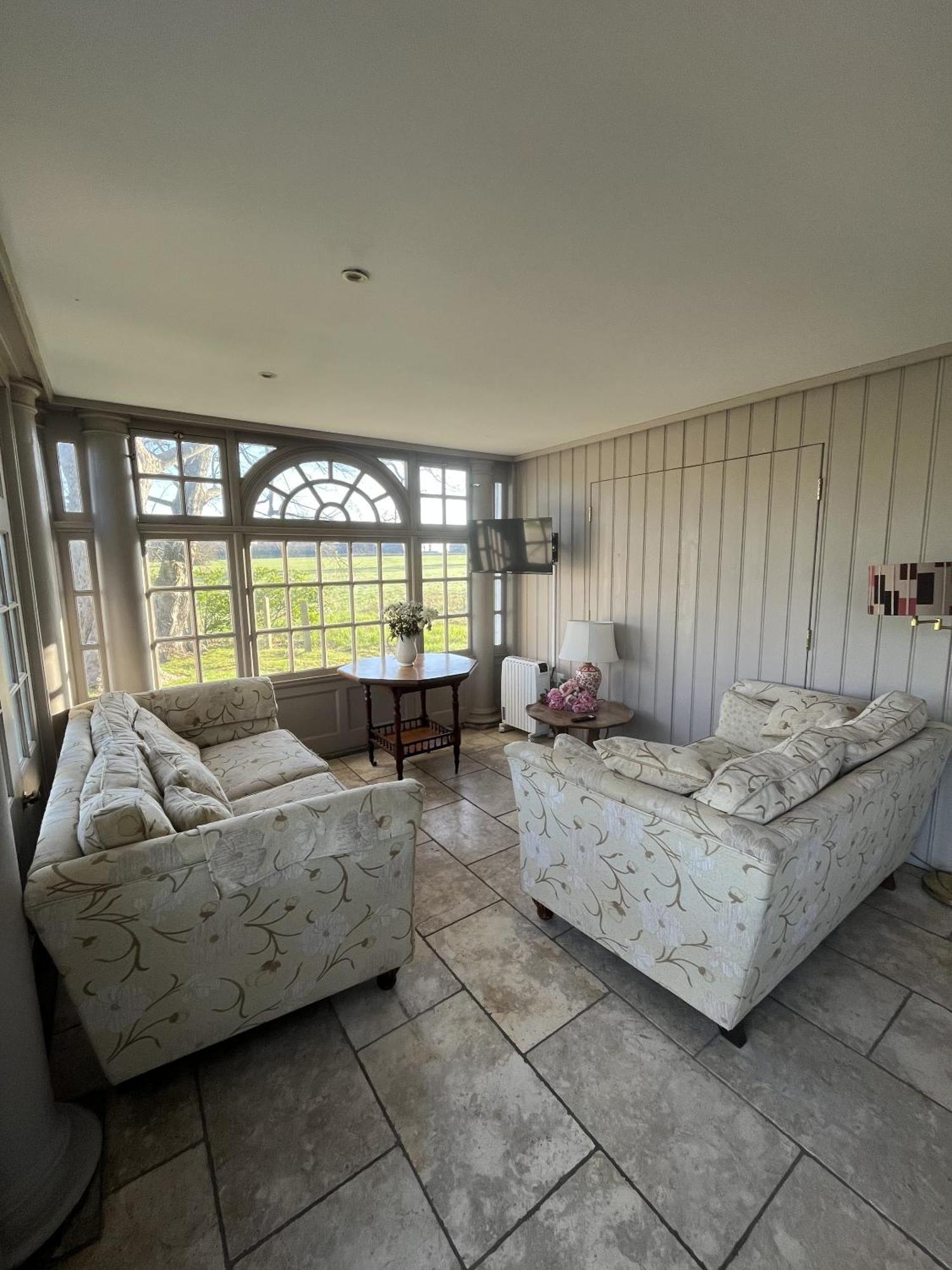 Thornton Manor - Holiday Cottages And Apartments Heswall Exterior foto